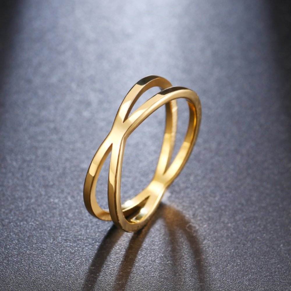 CrissCross Ring